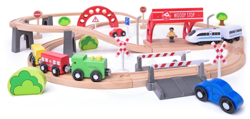 Woody Vláčkodráha s elektrickou mašinkou a viaduktem, 60 dílů_(1)