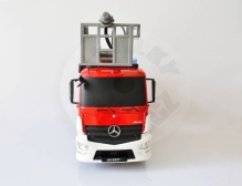 Hasiči na dálkové ovládání Mercedes (4)