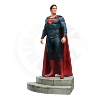 WETA socha Justice League (Zack Snyder) Trinity Series - Superman, měřítko 1:6 - 60 cm