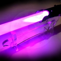 Stojánek na světelný meč "WAY OF THE FORCE" - transparentní! Stojánek na světelný meč "WAY OF THE FORCE" - transparentní!
